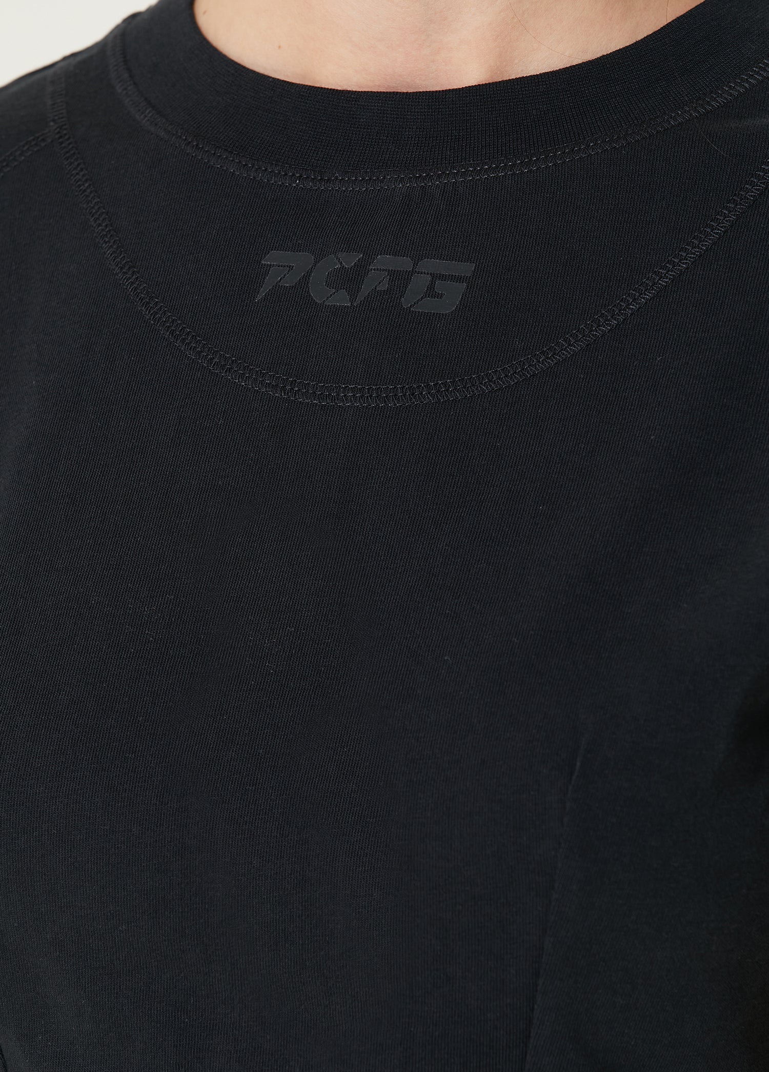 Pure Cotton Free Heaven Crop Tshirt - Jet Black