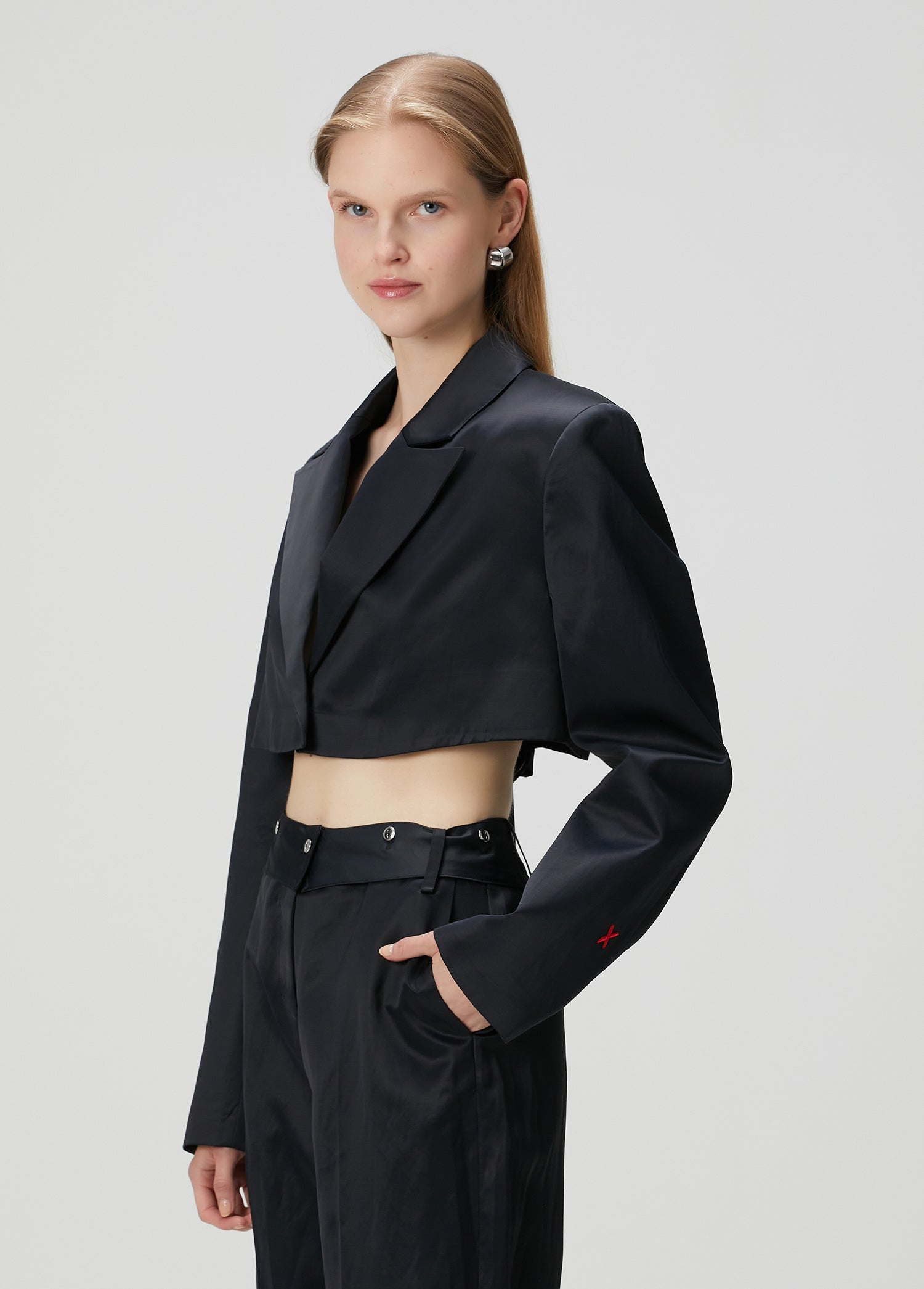 LINEN BLEND CROP SHINY WOVEN JACKET - JET BLACK