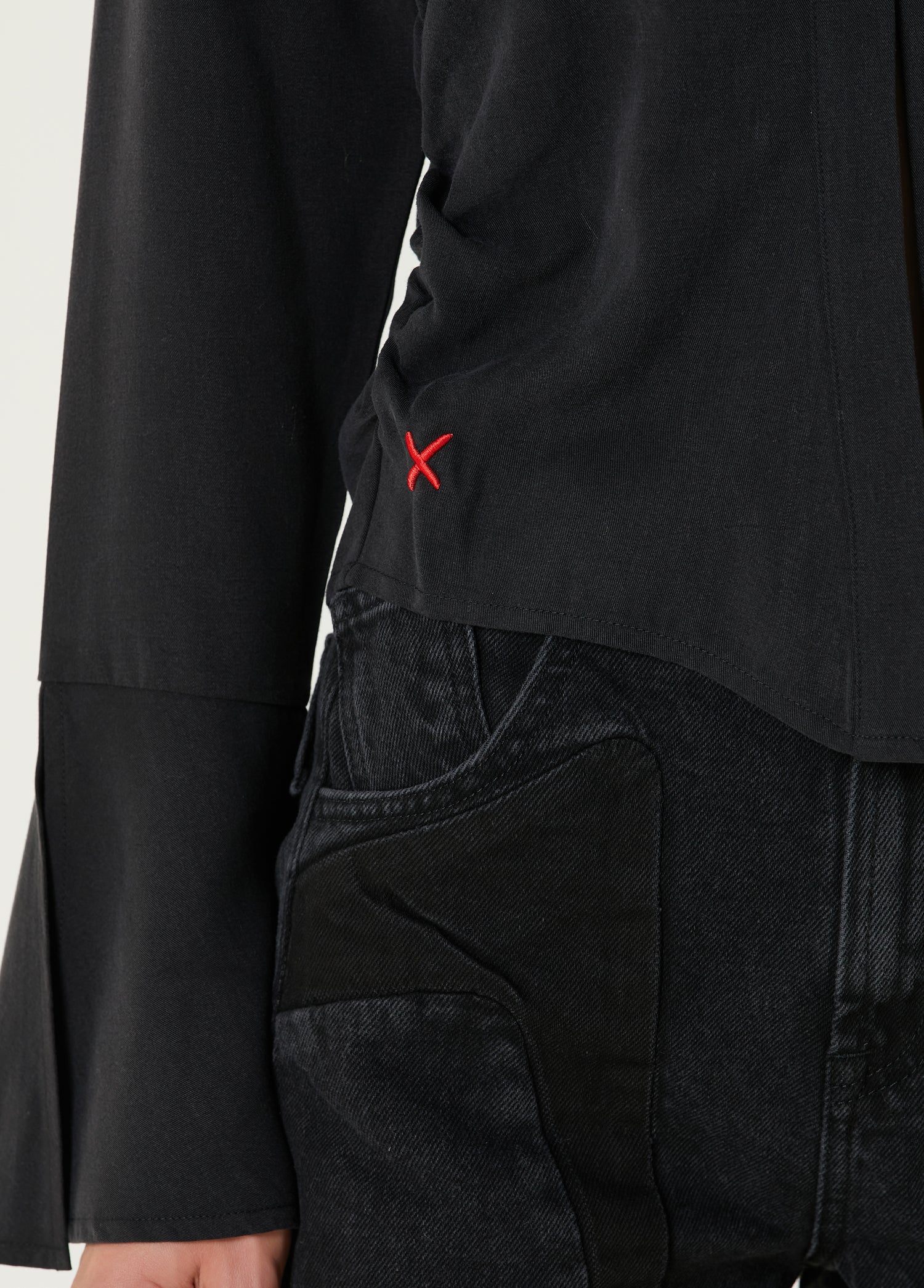 YOUR *ITCH FITTED SHIRT - JET BLACK