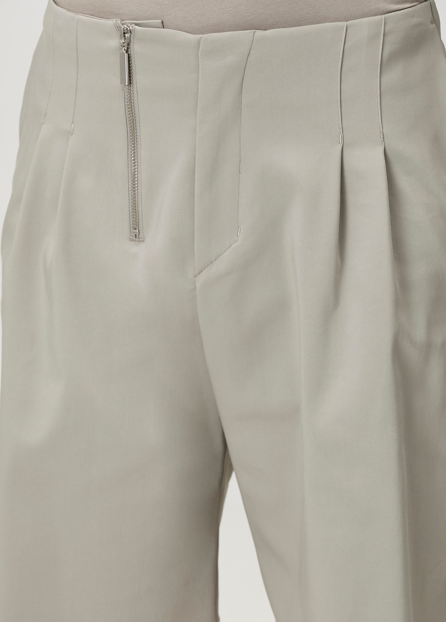 COTTON WOVEN SHORT WITH ZIP